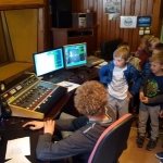 Radio (2)