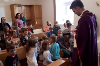SVETA MISA I OBRED PEPELJANJA U SAMOSTANSKOJ KAPELI