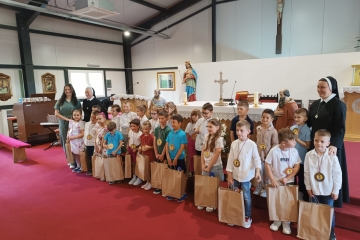 ZAHVALNA SVETA MISA ZA PREDŠKOLCE ZAHVALNA SVETA MISA ZA PREDŠKOLCE